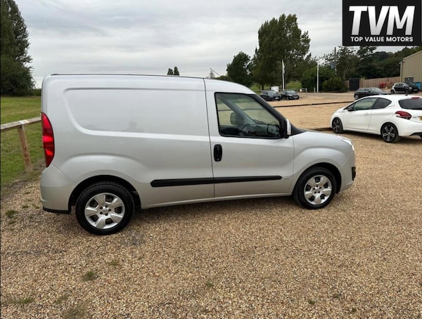 Used Vauxhall Combo 2018 for sale - 75071305: Photo 7