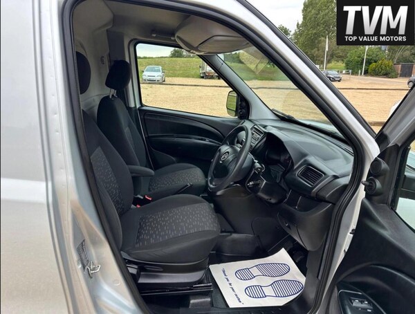 Used Vauxhall Combo 2018 for sale - 75071305: Photo 9