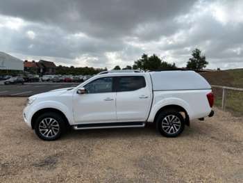 Used Nissan Navara 2017 for sale - 75350689: Photo