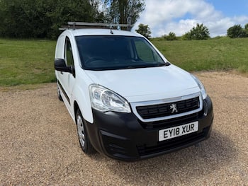 Used Peugeot Partner 2018 for sale - 79663988: Photo