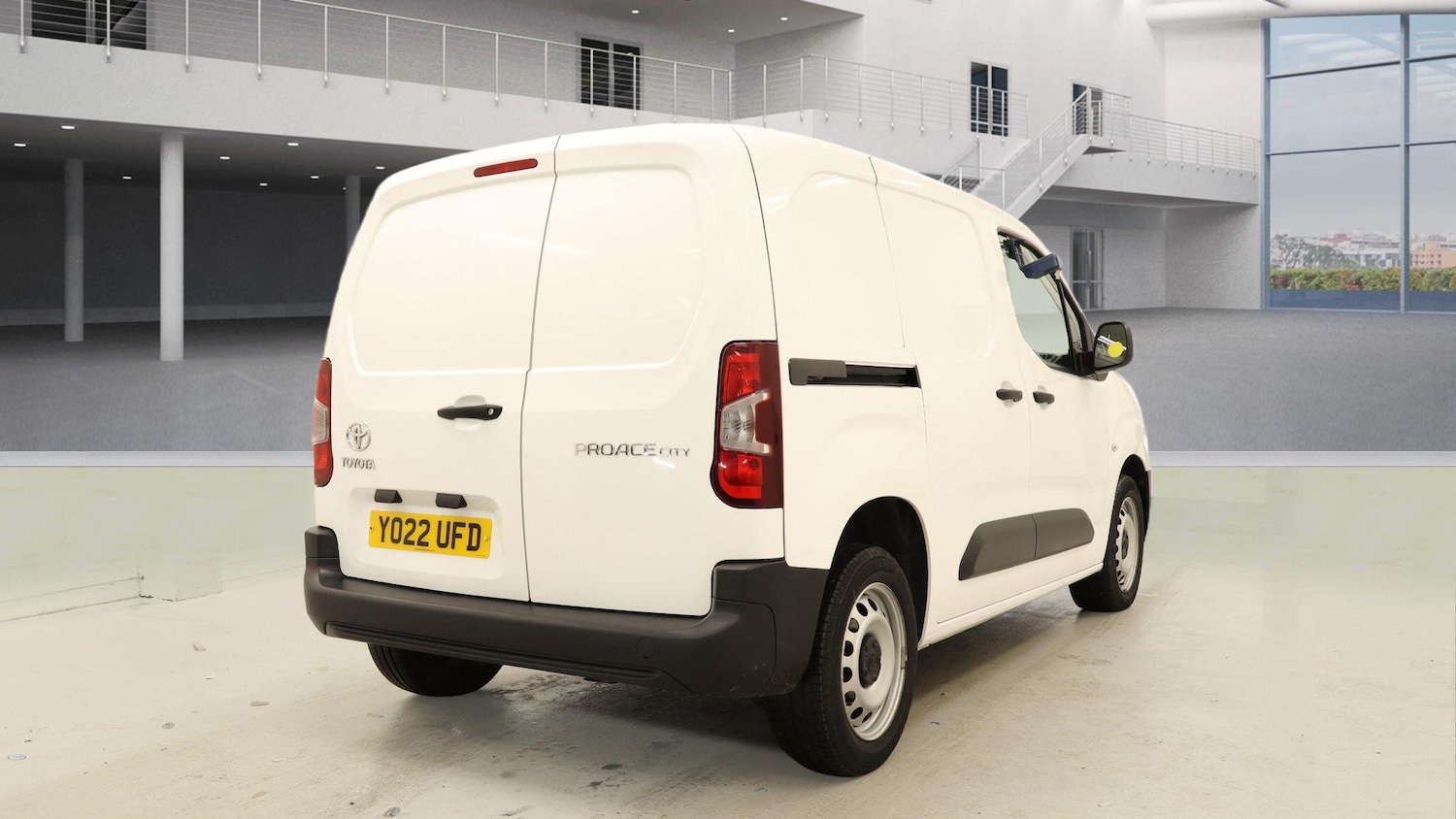 Used Toyota ProAce 2022 for sale - 77468933: Photo 2