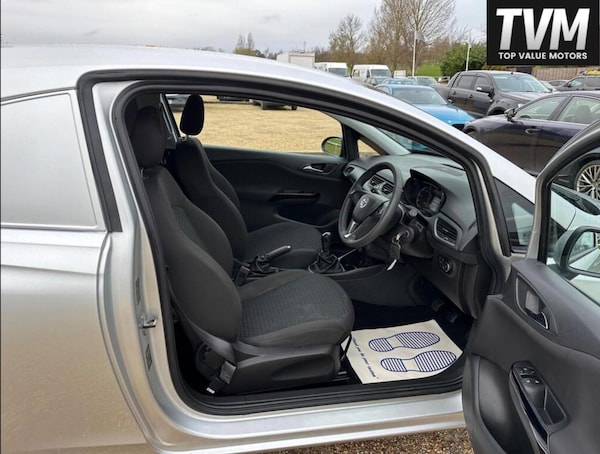 Used Vauxhall Corsa Van 2017 for sale - 74499344: Photo 9