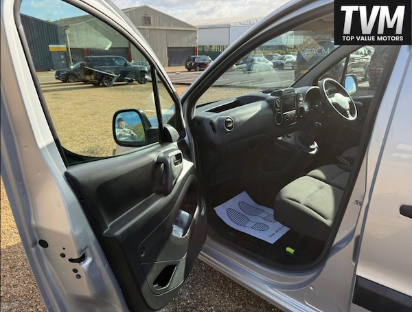 Used Peugeot Partner 2017 for sale - 76159118: Photo 18