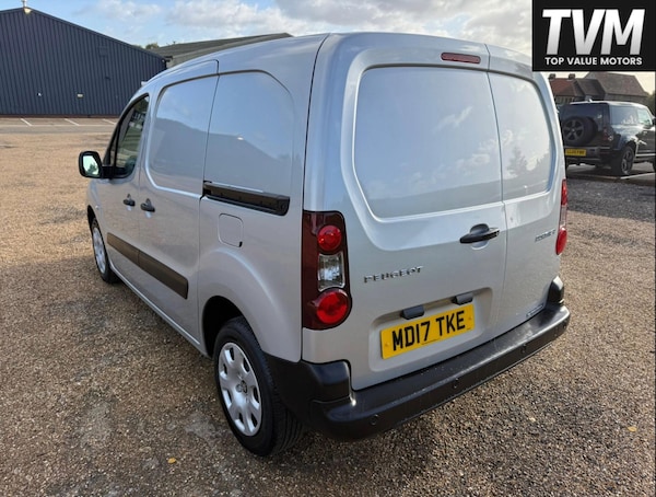 Used Peugeot Partner 2017 for sale - 76159118: Photo 5