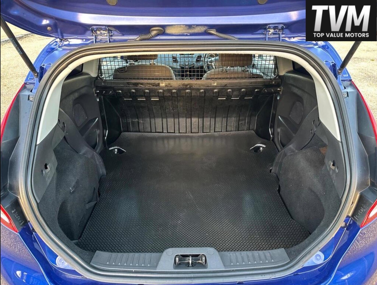 Used Ford Fiesta Van 2016 for sale - 76527948: Photo 14