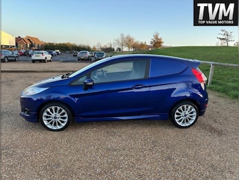 Used Ford Fiesta Van 2016 for sale - 76527948: Photo