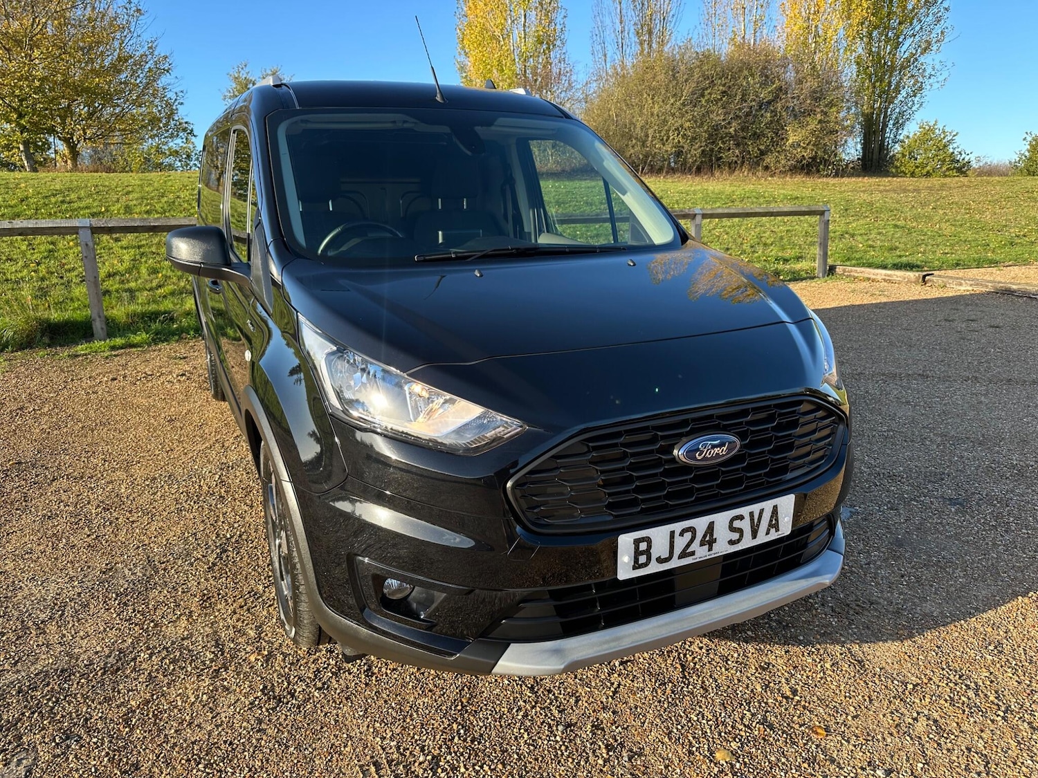Used Ford Transit Connect 2024 for sale - 76360884: Photo 1