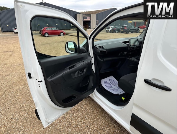 Used Citroen Berlingo 2021 for sale - 75670315: Photo 20