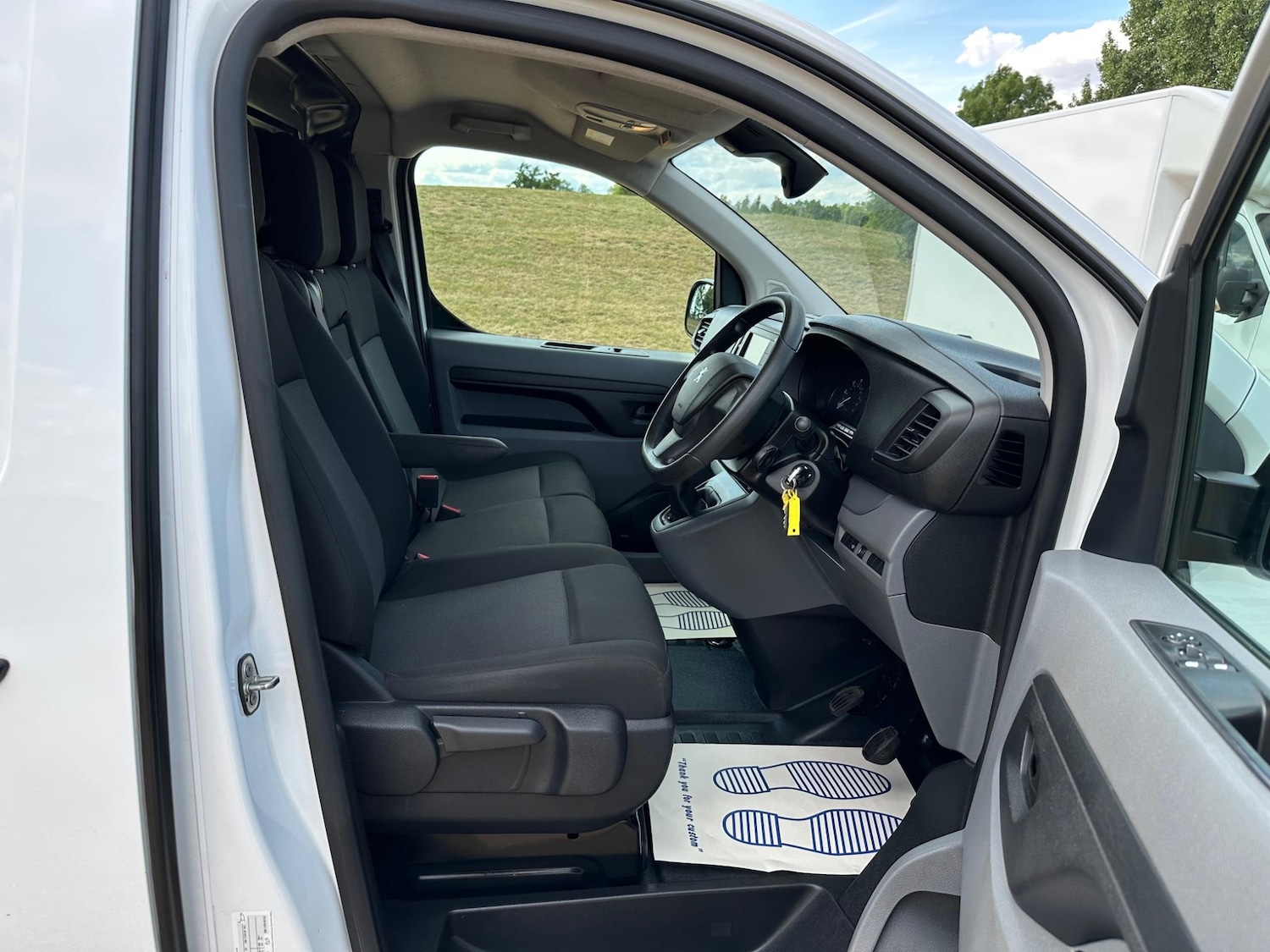 Used Peugeot Expert 2022 for sale - 76993719: Photo 9