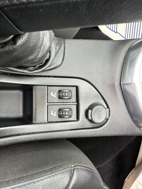 Used Peugeot 308 CC 2012 for sale - 75989827: Photo 21