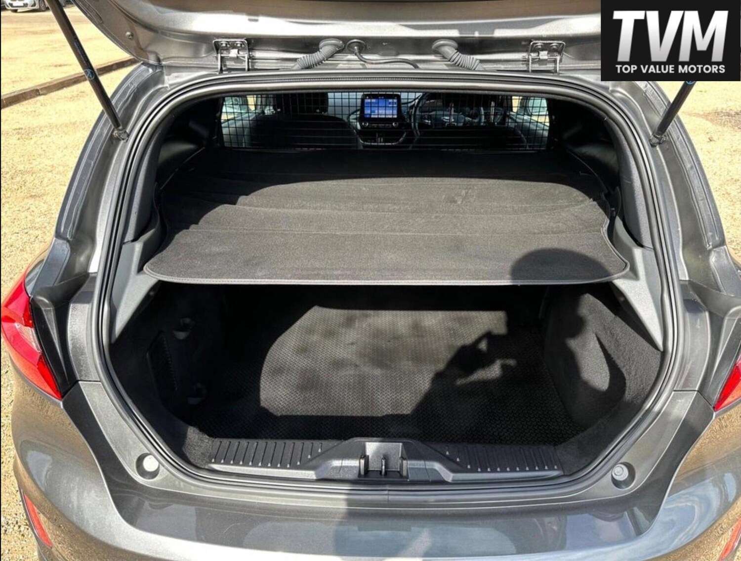 Used Ford Fiesta Van 2019 for sale - 75614090: Photo 17