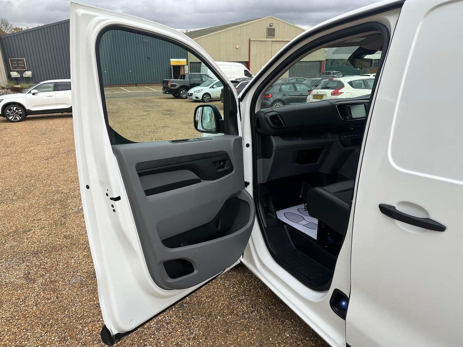 Used Peugeot Expert 2021 for sale - 76992843: Photo 19