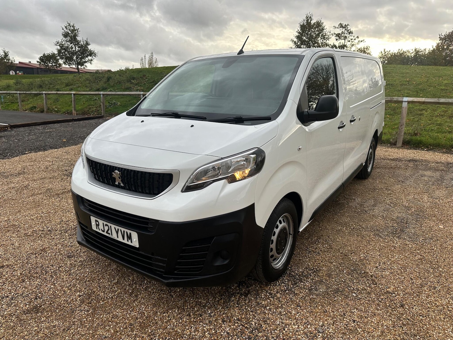 Used Peugeot Expert 2021 for sale - 76992843: Photo 4