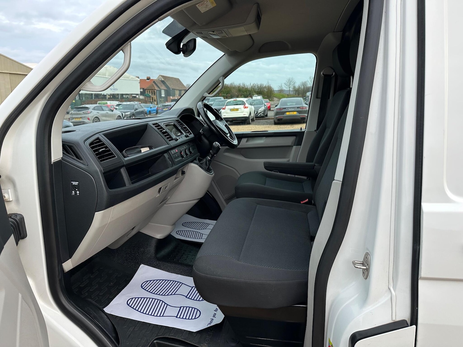 Used Volkswagen Transporter 2019 for sale - 76976255: Photo 13