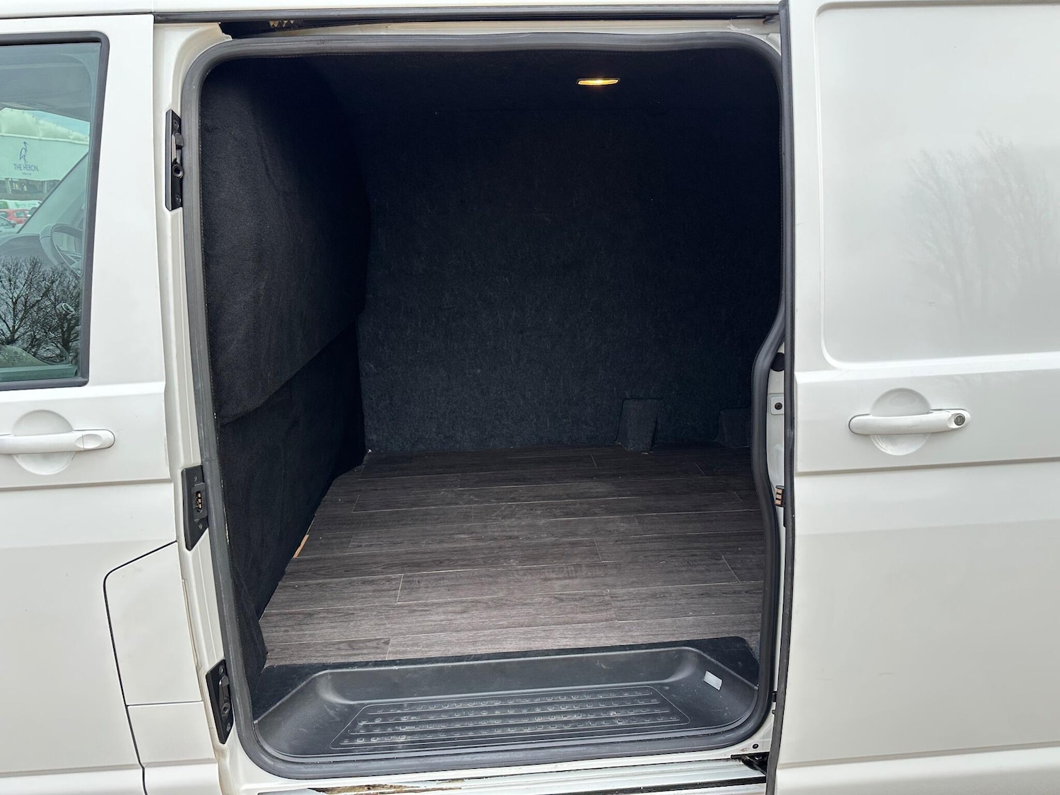 Used Volkswagen Transporter 2019 for sale - 76976255: Photo 16