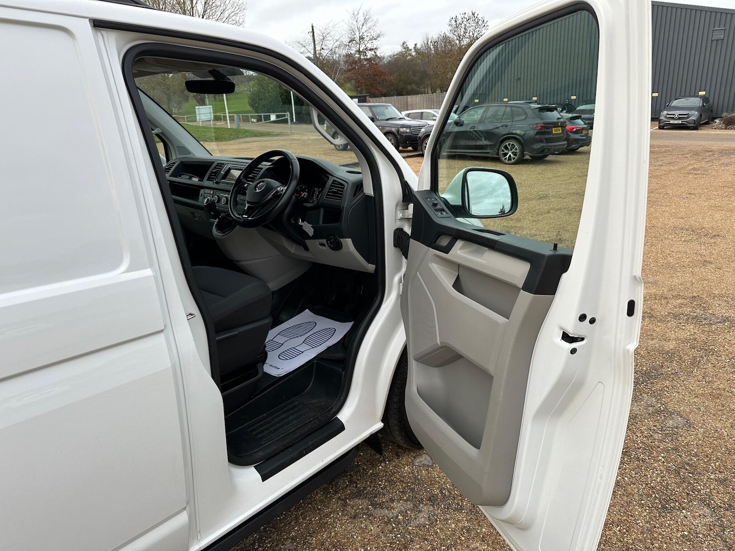 Used Volkswagen Transporter 2019 for sale - 76976255: Photo 18