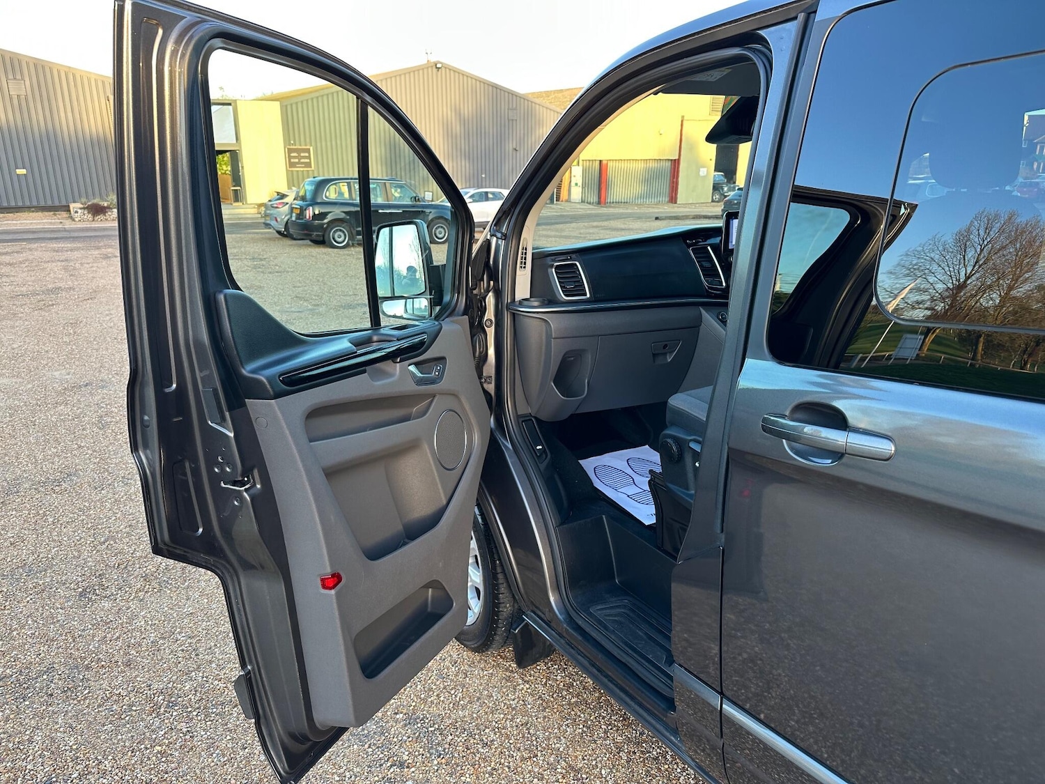 Used Ford Tourneo Custom 2020 for sale - 76573395: Photo 23