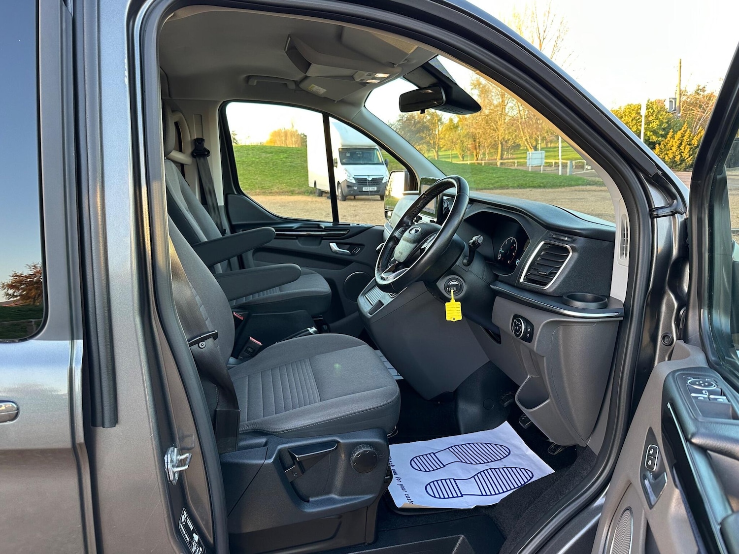 Used Ford Tourneo Custom 2020 for sale - 76573395: Photo 9