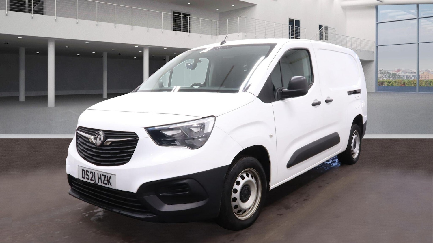 Used Vauxhall Combo 2021 for sale - 76855637: Photo 1