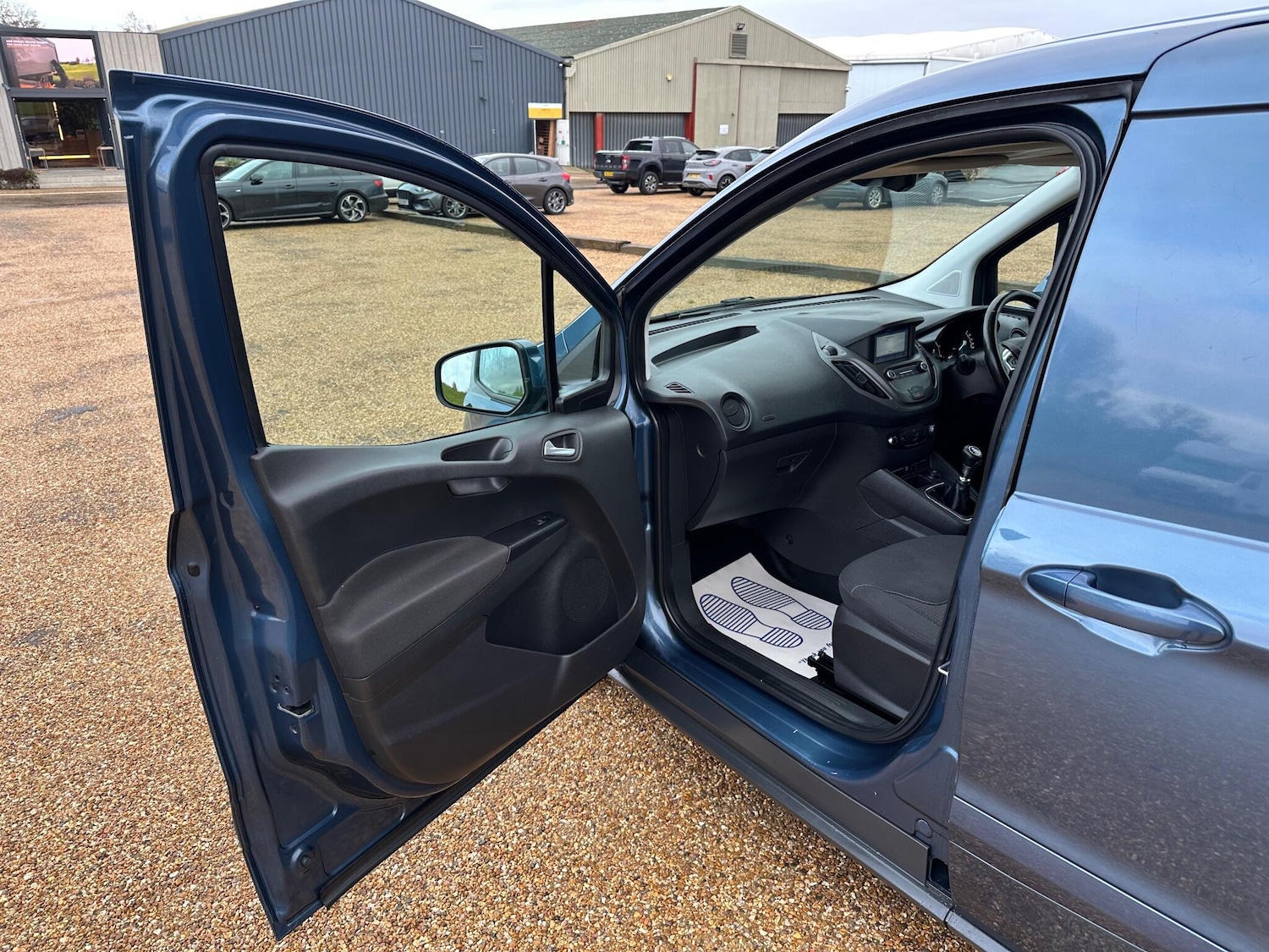 Used Ford Transit Courier for sale - 77753781: Photo 18