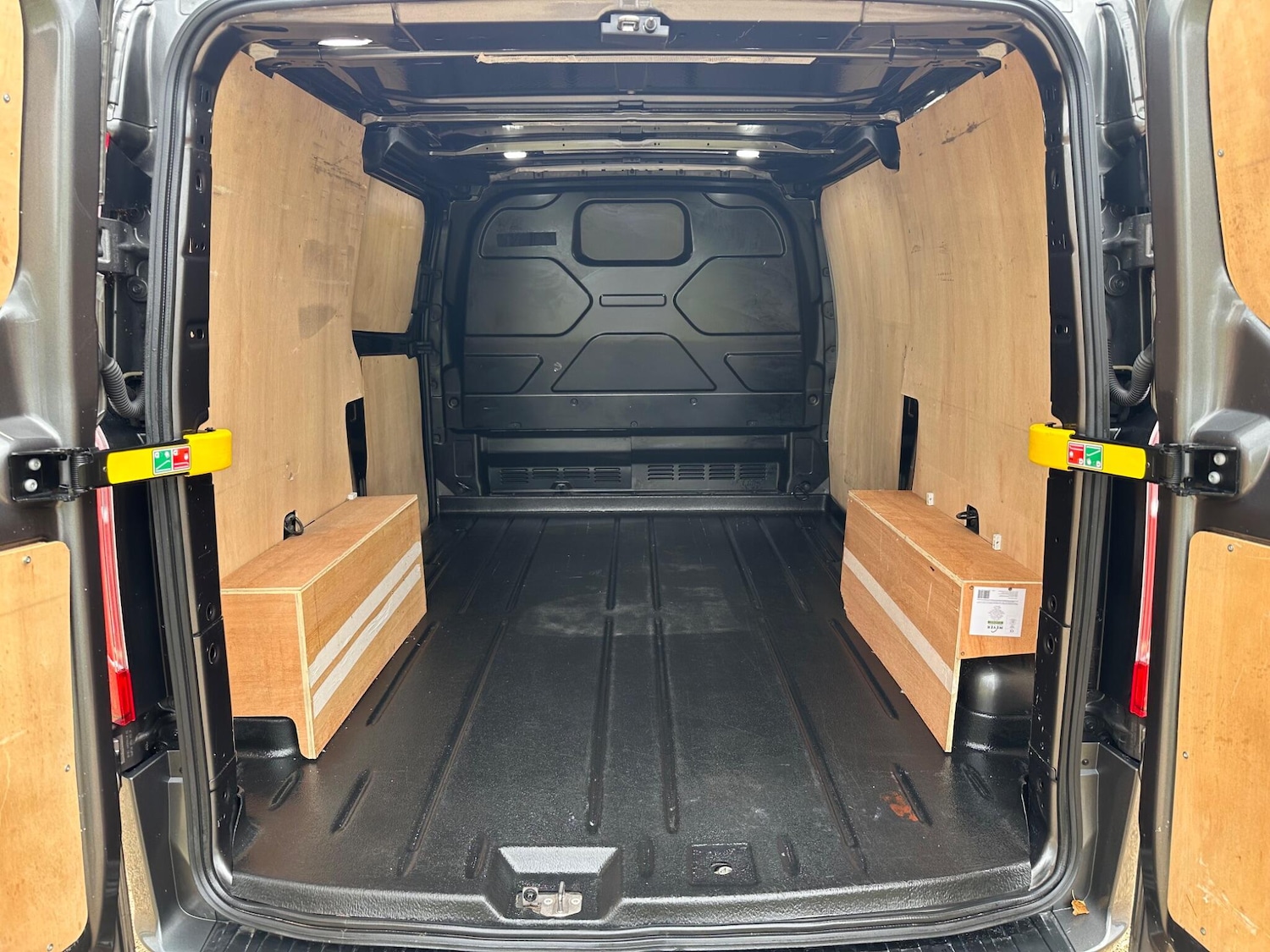 Used Ford Transit Custom 2020 for sale - 76988515: Photo 15