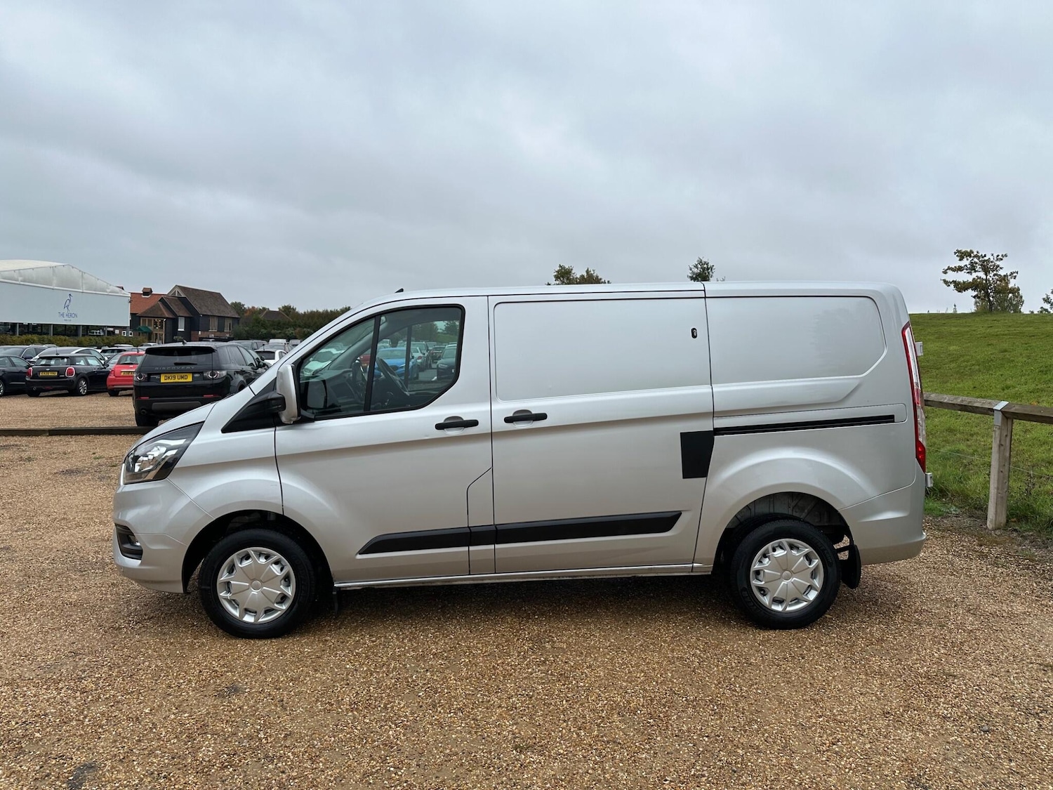 Used Ford Transit Custom 2023 for sale - 76988905: Photo 4