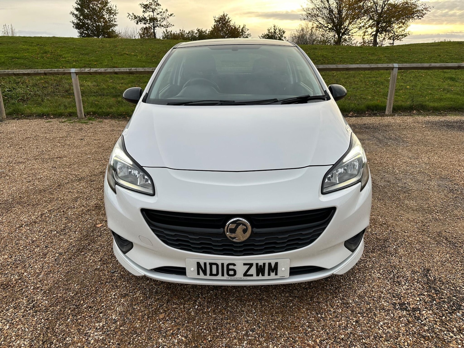 Used Vauxhall Corsa 2016 for sale - 76389098: Photo 2
