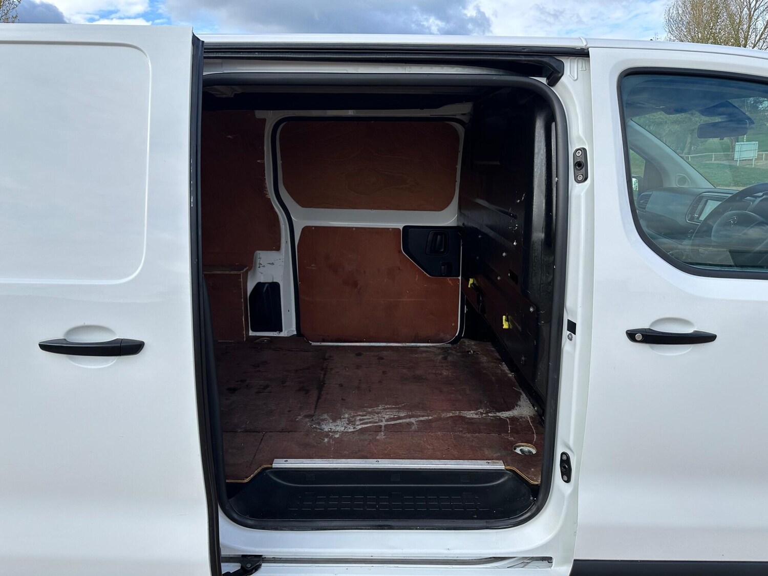 Used Citroen Dispatch 2020 for sale - 76360683: Photo 17