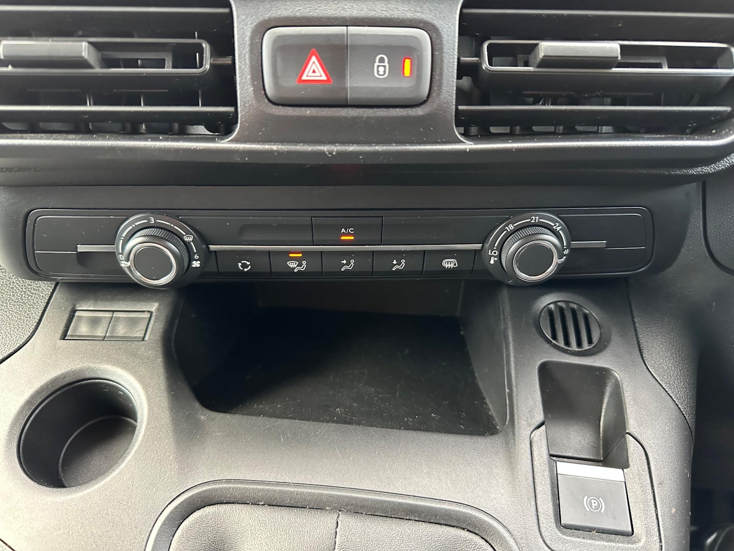 Used Peugeot Partner 2022 for sale - 76802290: Photo 13