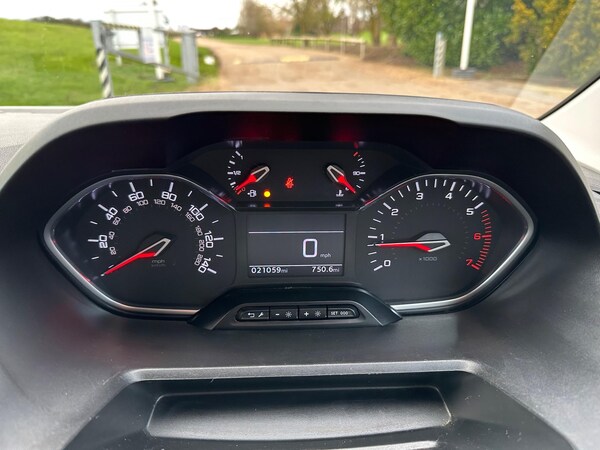 Used Peugeot Partner 2022 for sale - 74679655: Photo 14