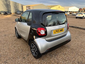 Used smart fortwo 2016 for sale - 76499631: Photo