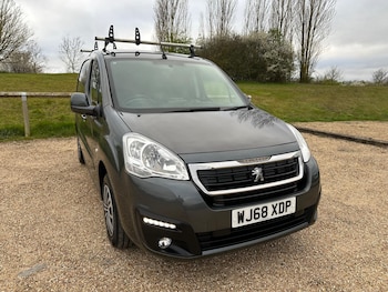 Used Peugeot Partner 2018 for sale - 78058006: Photo