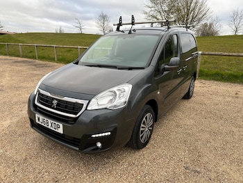 Used Peugeot Partner 2018 for sale - 78058006: Photo