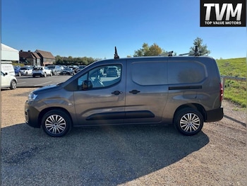 Used Citroen Berlingo 2022 for sale - 76988901: Photo