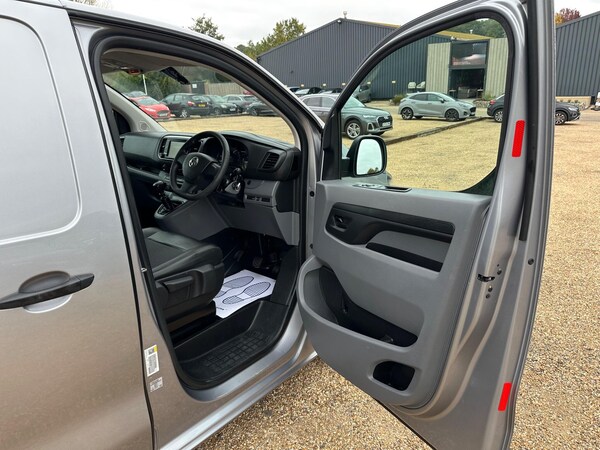 Used Vauxhall Vivaro 2019 for sale - 76123093: Photo 19
