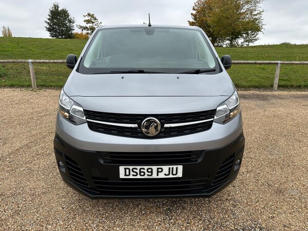 Used Vauxhall Vivaro 2019 for sale - 76123093: Photo 2