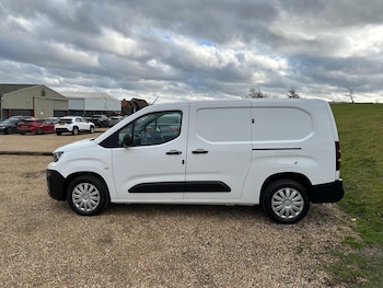 Used Peugeot Partner 2020 for sale - 77268088: Photo