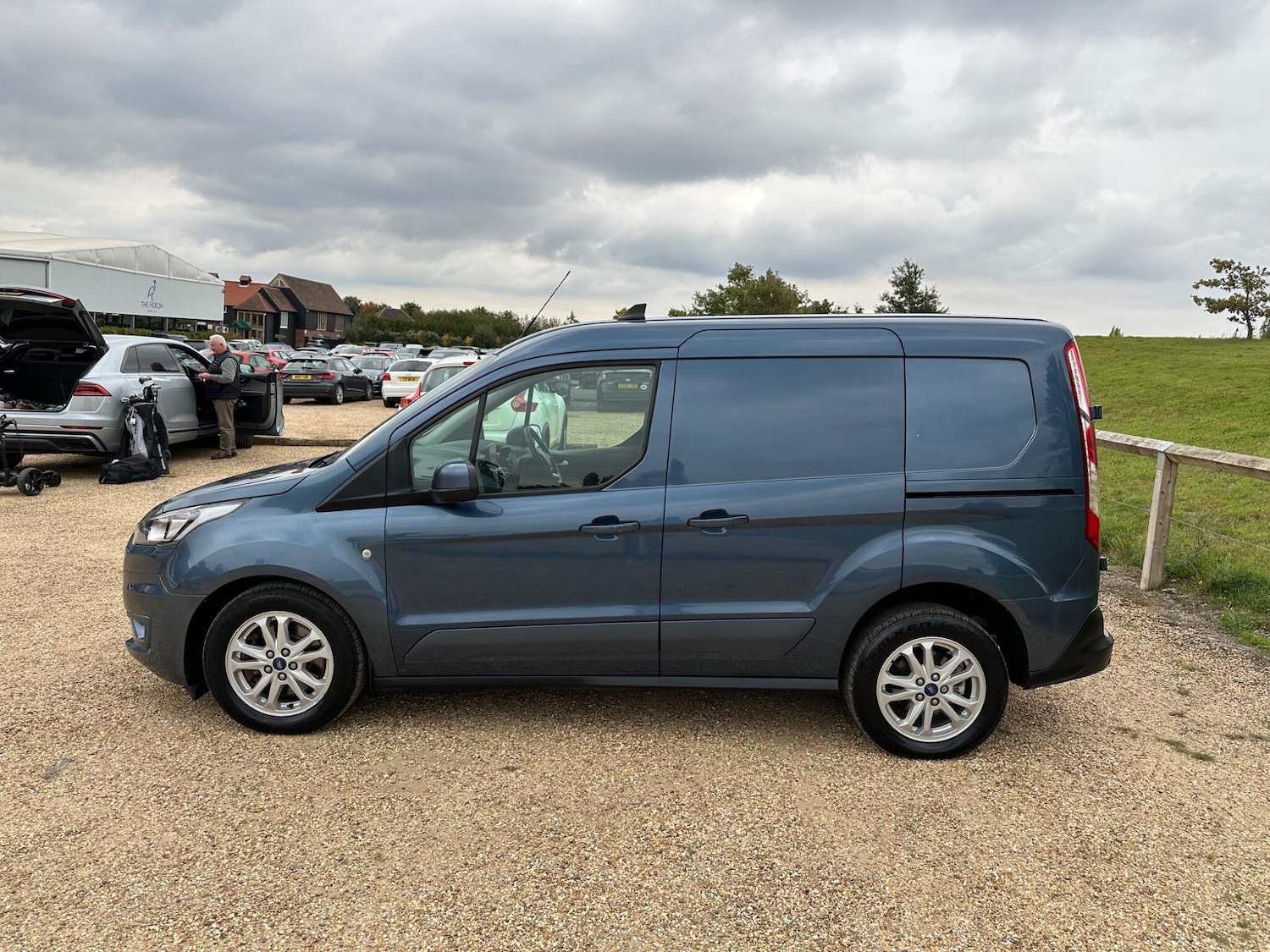 Used Ford Transit Connect 2023 for sale - 76226351: Photo 4