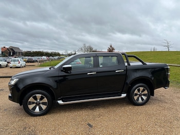 Used Isuzu D-Max 2022 for sale - 74213172: Photo