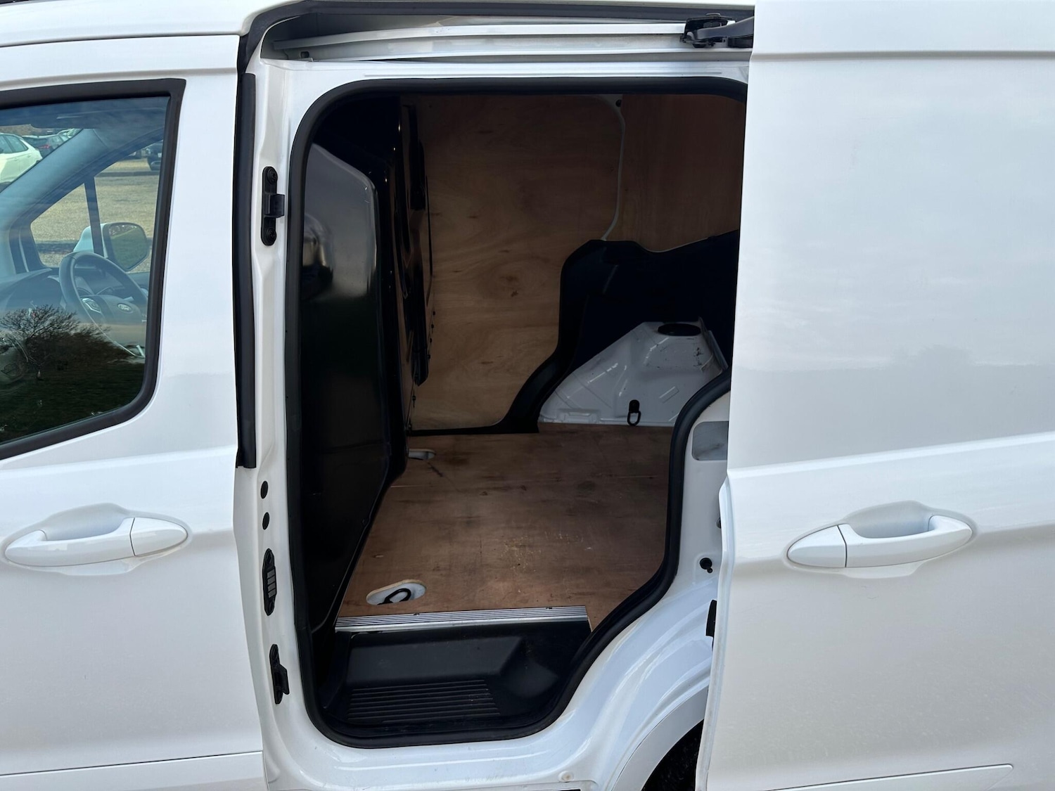 Used Ford Transit Courier 2023 for sale - 76527732: Photo 18