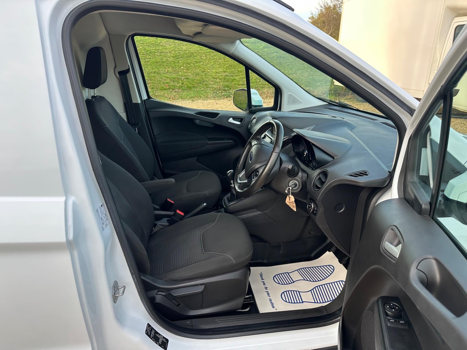 Used Ford Transit Courier 2023 for sale - 76527732: Photo 9