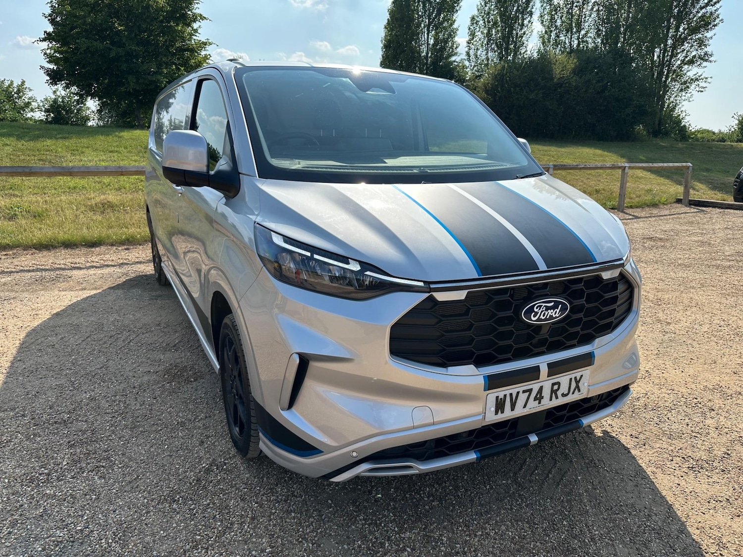 Used Ford Transit Custom 2024 for sale - 76997419: Photo 1