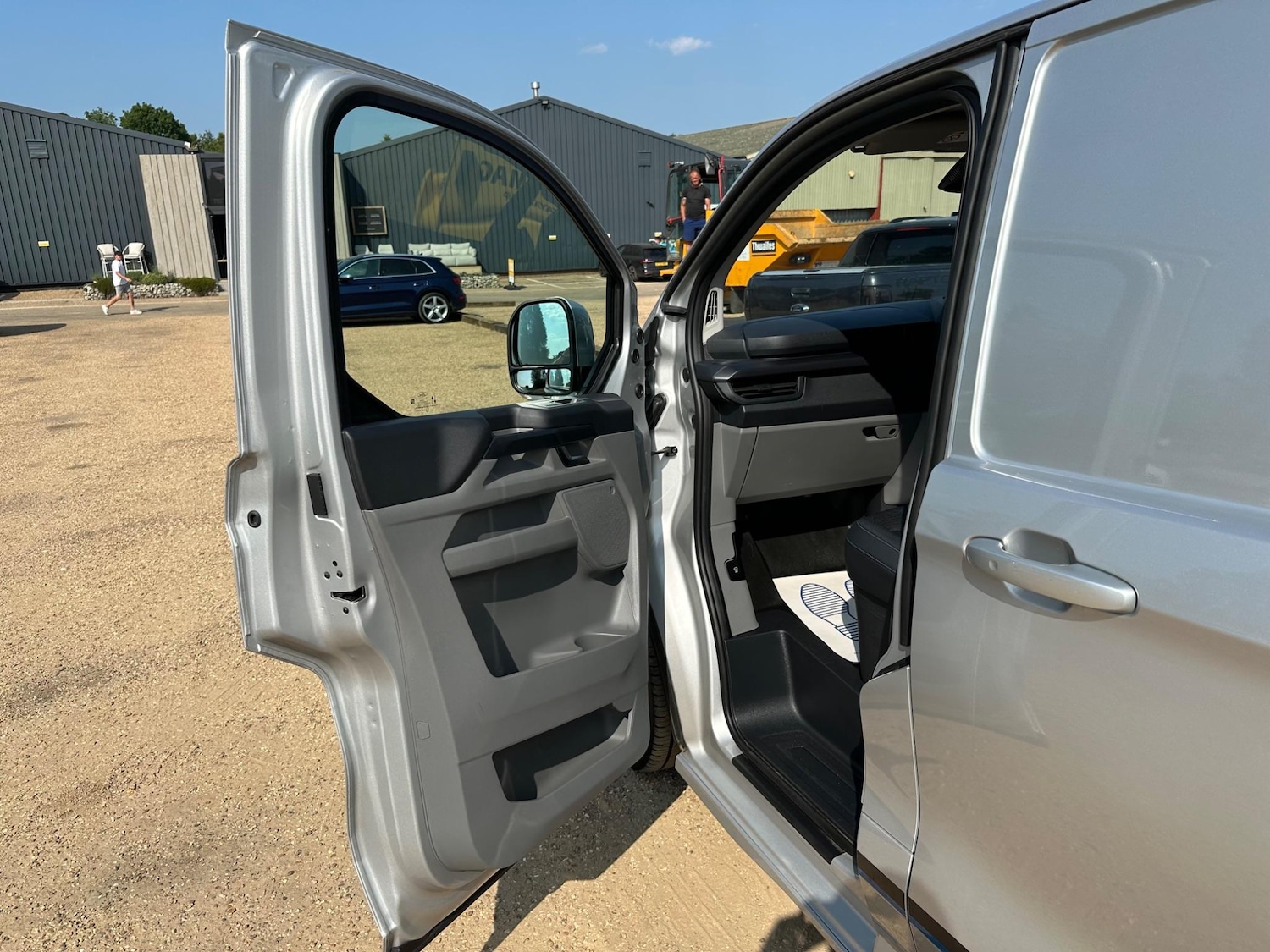 Used Ford Transit Custom 2024 for sale - 76997419: Photo 17