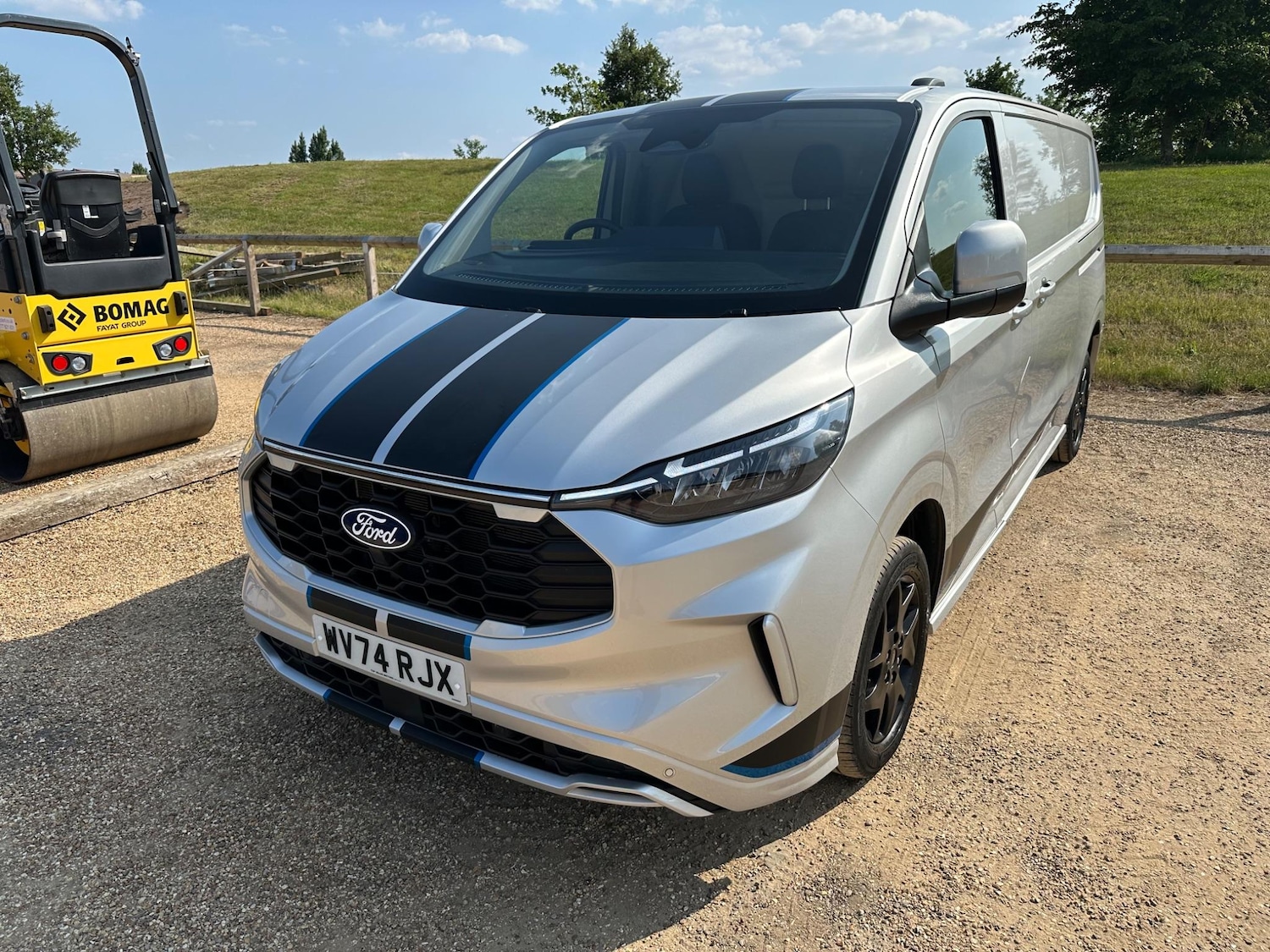 Used Ford Transit Custom 2024 for sale - 76997419: Photo 3