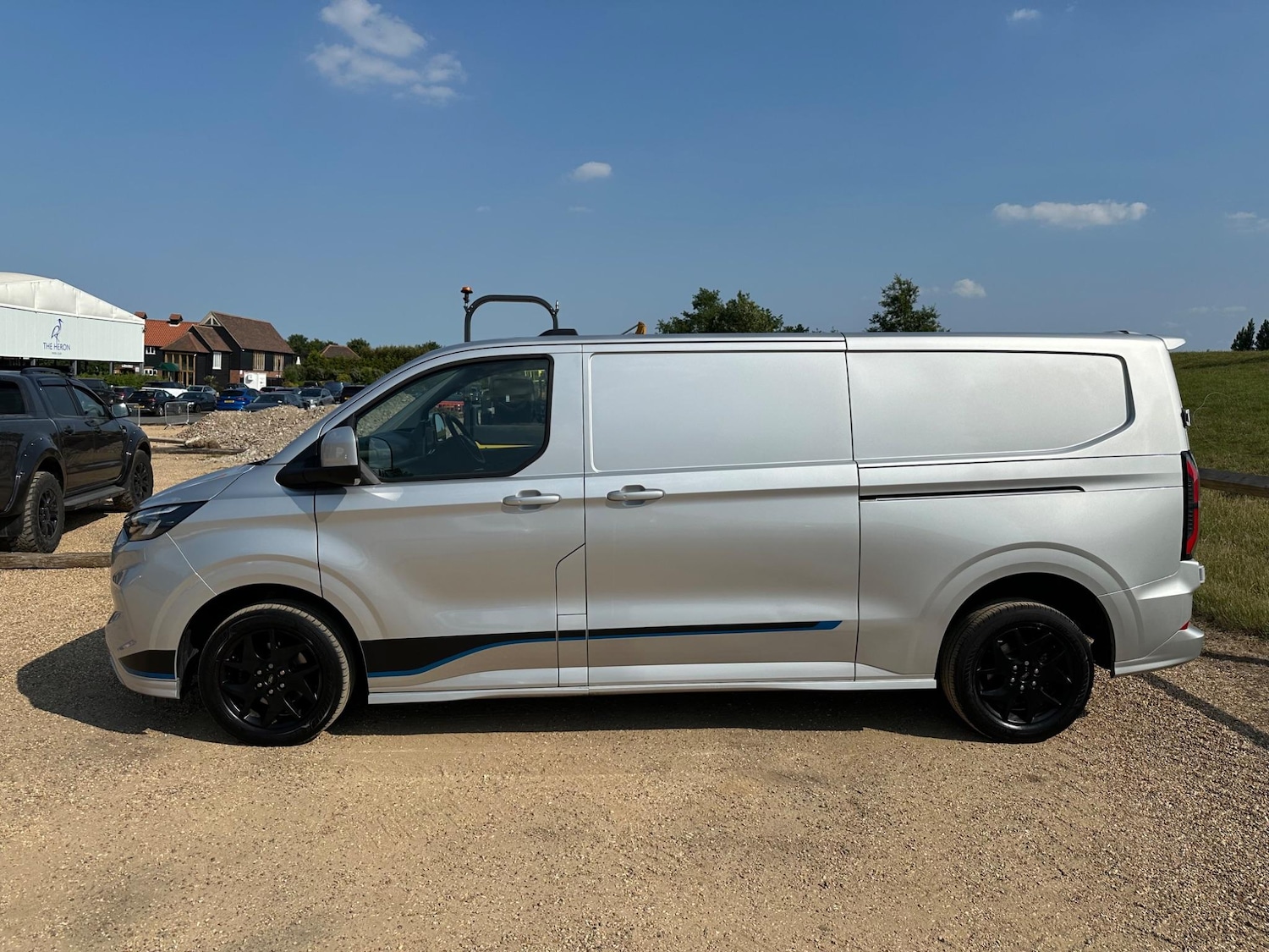 Used Ford Transit Custom 2024 for sale - 76997419: Photo 4