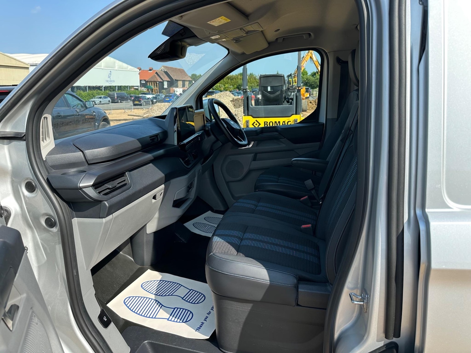 Used Ford Transit Custom 2024 for sale - 76997419: Photo 9