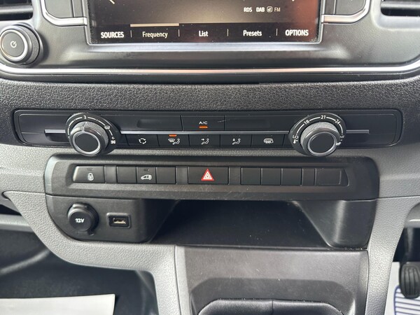 Used Vauxhall Vivaro 2020 for sale - 76166432: Photo 15