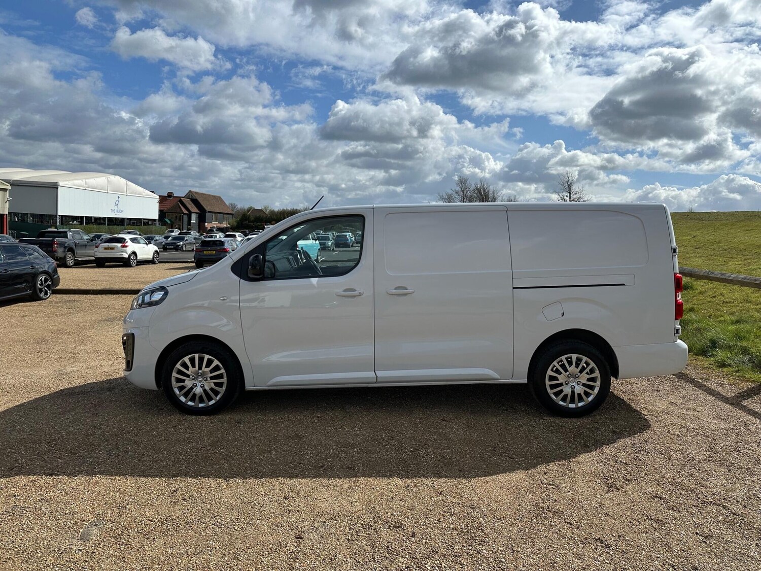 Used Vauxhall Vivaro 2023 for sale - 78019411: Photo 4