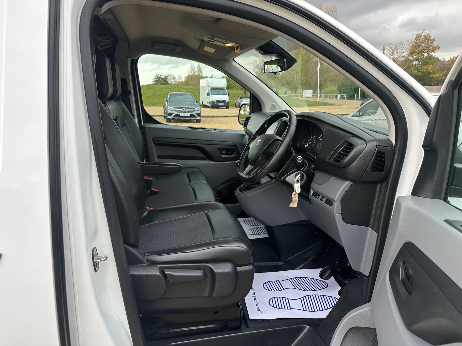 Used Peugeot Expert 2021 for sale - 76388560: Photo 2