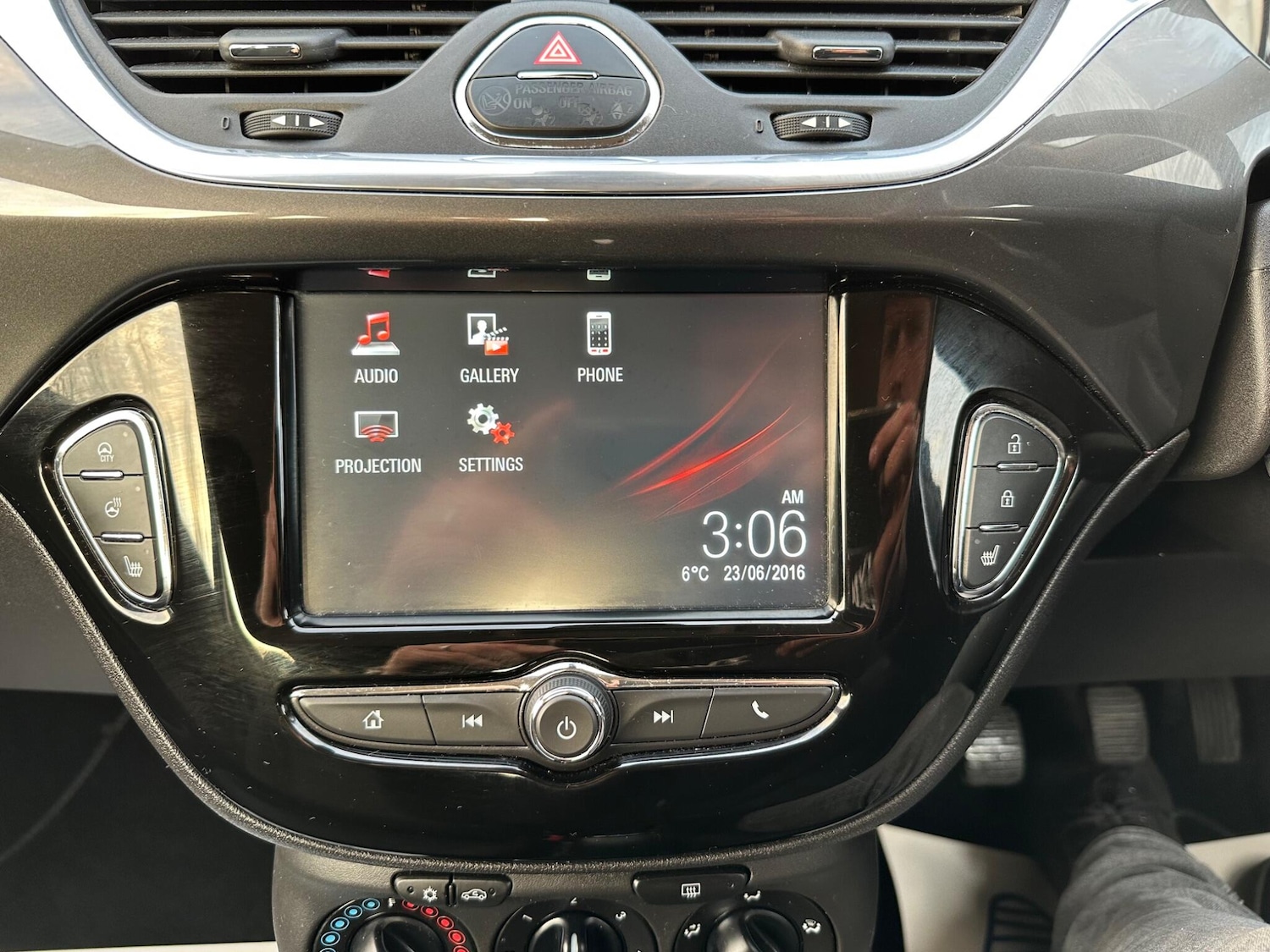 Used Vauxhall Corsa 2016 for sale - 77229995: Photo 18